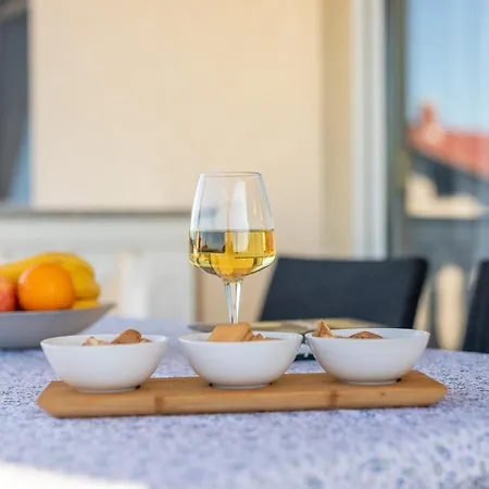 Ocean 4* Njivice