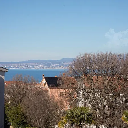 Ocean Guest house 4*