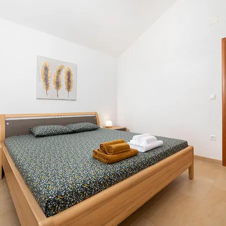 Guest house Ocean Njivice